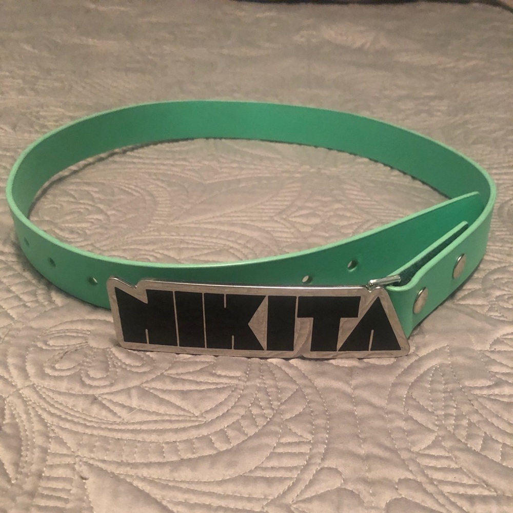 nikita sea foam belt